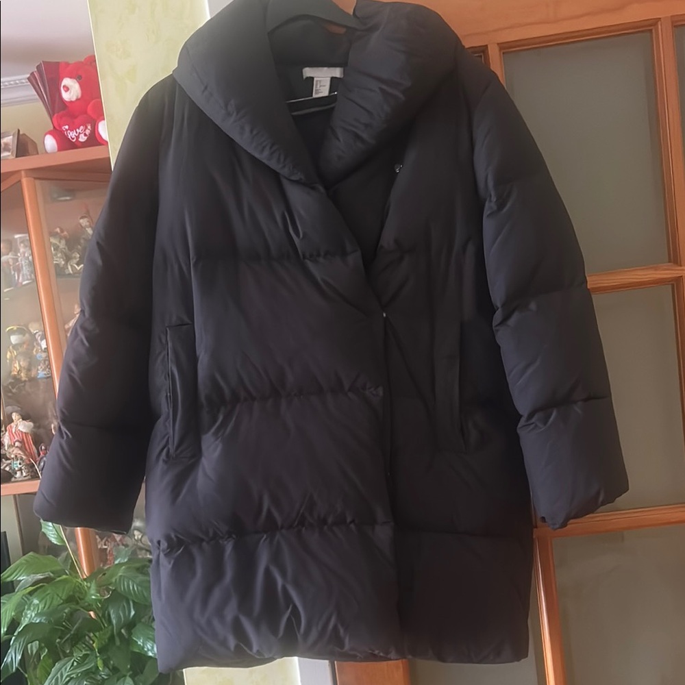Women's Black Puffer Jacket